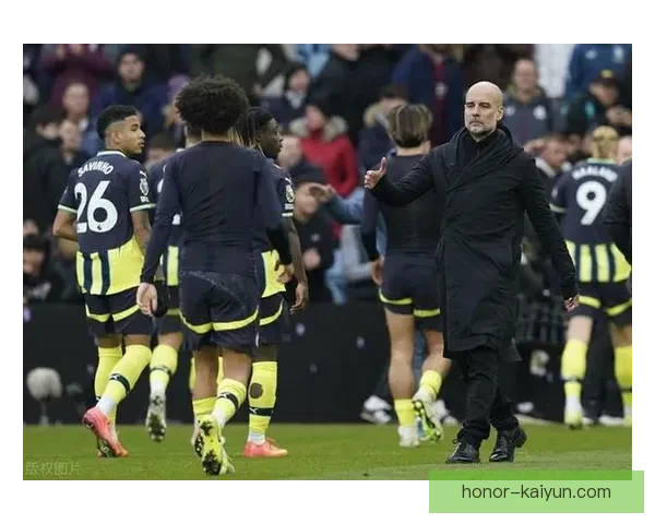 埃弗顿中场表现稳定，状态回暖值得关注